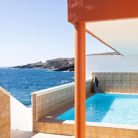 Tatil Evi Coastal Dream With Heated Pool