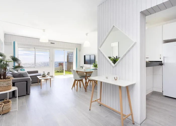 Сasa de vacaciones Coastal Dream With Heated Pool